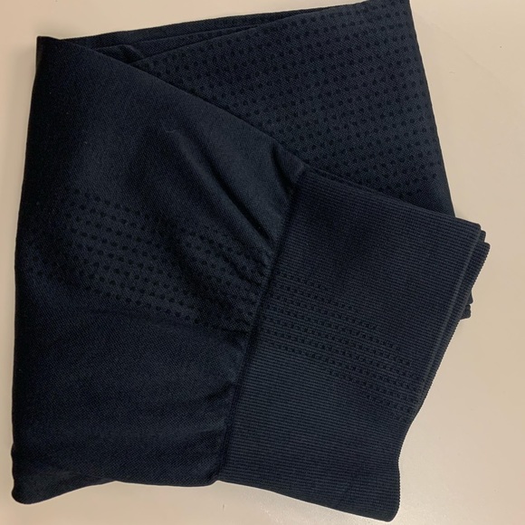 Black seamless legging brand new size small - Picture 2 of 5